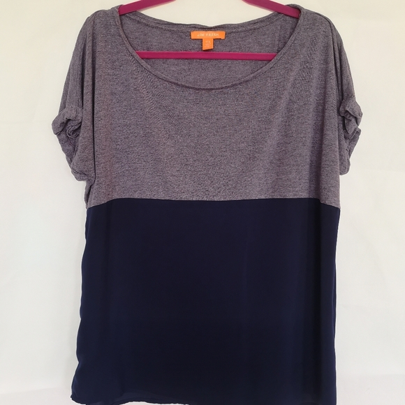 Loose Fitting Top, Good for Pregnancy - Picture 2 of 5